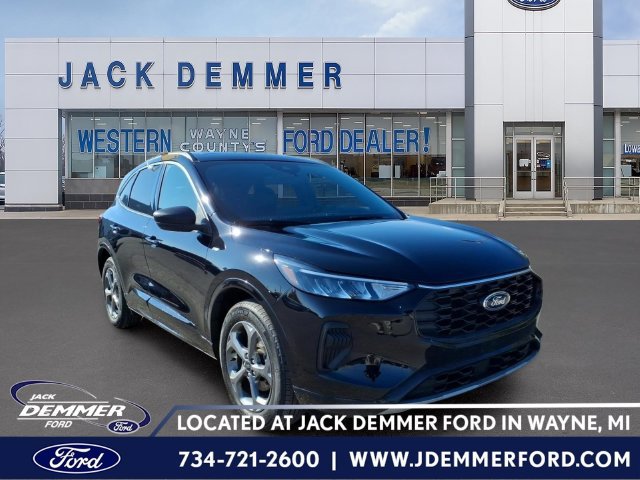 Certified 2023 Ford Escape ST-Line w/ Tech Pack #1 AWD/4WD image 1
