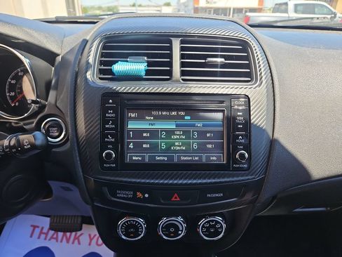 Used 2017 Mitsubishi Outlander Sport SE AWD/4WD image 17