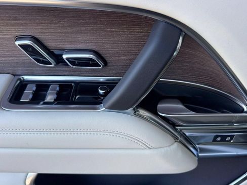 New 2026 Land Rover Range Rover SE AWD/4WD image 14
