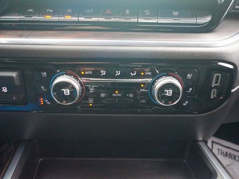 Used 2024 GMC Sierra 1500 SLT w/ SLT Premium Plus Package image 30