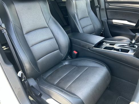 Used 2020 Honda Accord Sport image 8
