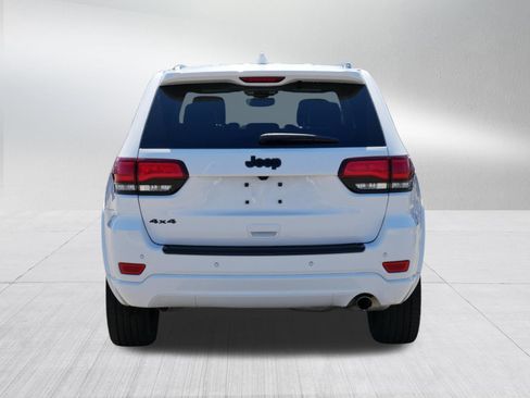 Used 2022 Jeep Grand Cherokee Laredo X AWD/4WD image 6