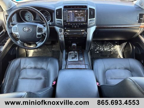 Used 2015 Toyota Land Cruiser AWD/4WD image 18