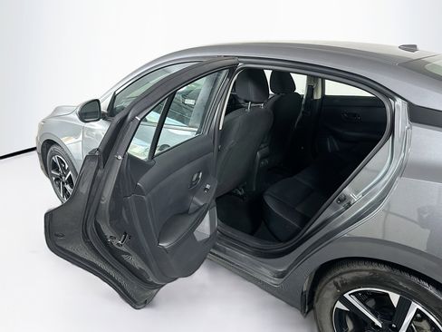Used 2025 Nissan Sentra SV FWD image 24