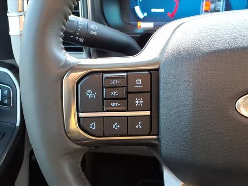 Used 2026 Ford F250 Platinum w/ Platinum Plus Package AWD/4WD image 12