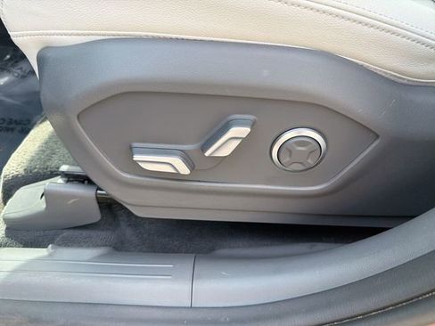 Used 2024 Hyundai Santa Fe Limited image 16