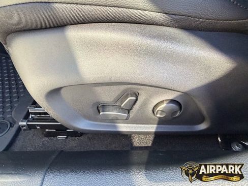 New 2026 Jeep Compass Latitude image 20