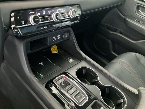Certified 2025 Honda Pilot EX-L image 12