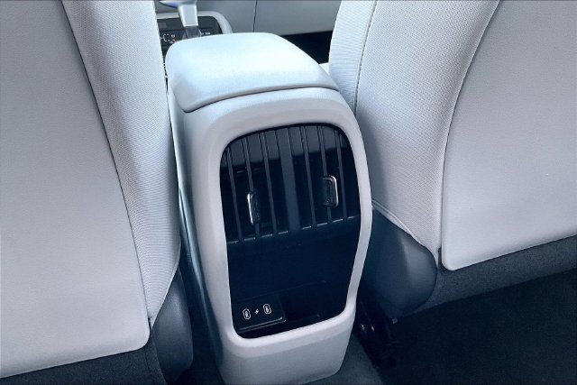 Used 2024 Hyundai Kona SEL FWD image 10