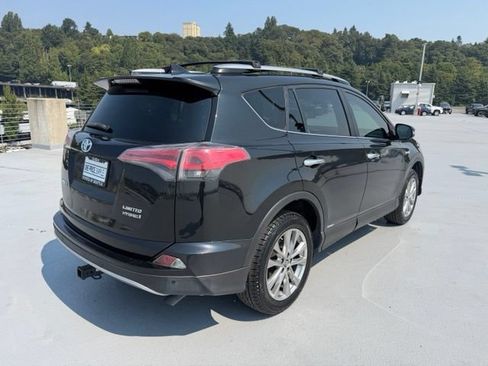 Used 2018 Toyota RAV4 Limited w/ Advanced Technology Package AWD/4WD image 3