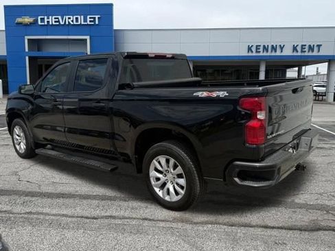 Used 2023 Chevrolet Silverado 1500 Custom AWD/4WD image 37