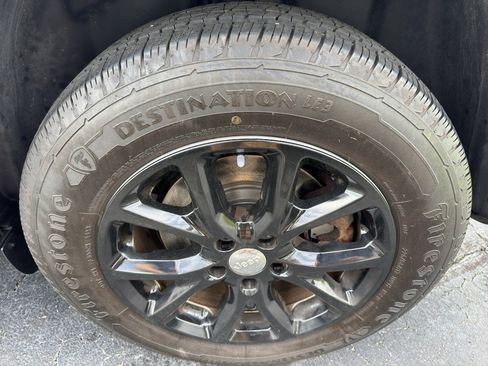 Used 2015 Jeep Cherokee Latitude AWD/4WD image 20