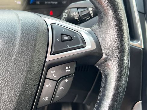 Used 2022 Ford Edge Titanium AWD/4WD image 27