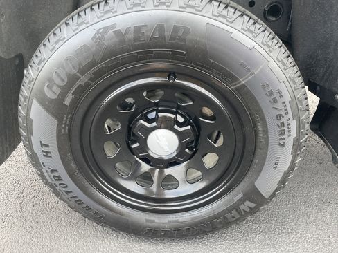 Used 2024 Chevrolet Colorado W/T w/ Advanced Trailering Package image 30