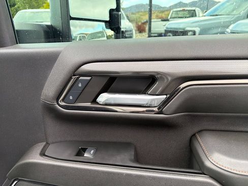 Used 2024 GMC Sierra 3500 AT4 w/ Technology Package AWD/4WD image 53