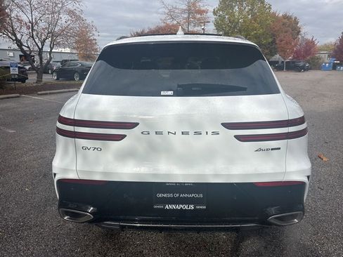 New 2026 Genesis GV70 3.5T Sport Advanced image 8