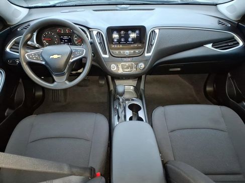 Used 2024 Chevrolet Malibu LS image 25