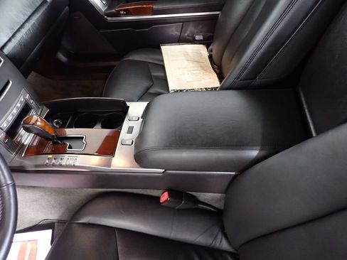 Used 2005 Cadillac XLR RWD image 27