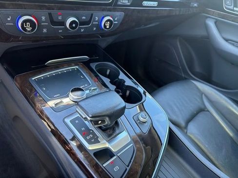 Used 2018 Audi Q7 3.0T Premium Plus AWD/4WD image 21