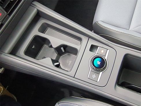 New 2026 Volkswagen Tiguan SE R-Line AWD/4WD image 13