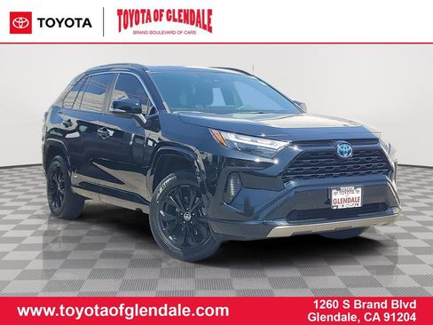 Certified 2023 Toyota RAV4 SE w/ Convenience Package AWD/4WD image 1