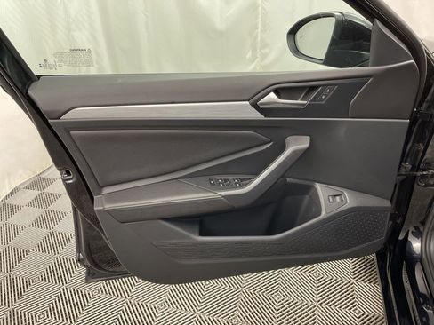 Used 2025 Volkswagen Jetta Sport image 24