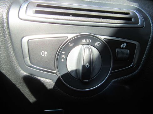 Used 2021 Mercedes-Benz C 300 4MATIC Sedan w/ AMG Line image 17