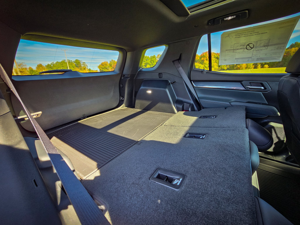New 2027 GMC Terrain AT4 w/ Convenience Package III AWD/4WD image 38