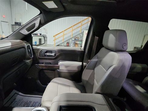 Used 2019 GMC Sierra 1500 SLT image 11