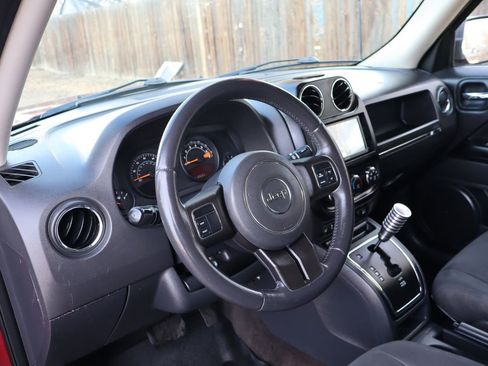 Used 2015 Jeep Patriot Latitude image 15