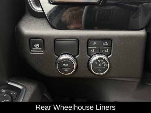 Used 2025 GMC Sierra 1500 SLT RWD image 28
