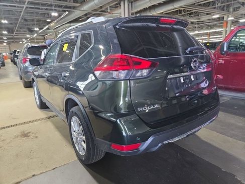 Used 2020 Nissan Rogue SV AWD/4WD image 3