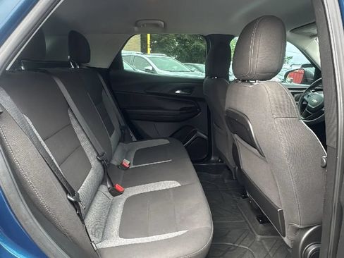 Used 2021 Chevrolet TrailBlazer LS FWD image 20