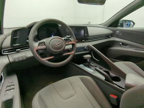 Used 2021 Hyundai Elantra SEL FWD image 21