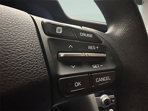 Certified 2020 Hyundai Elantra SEL image 12