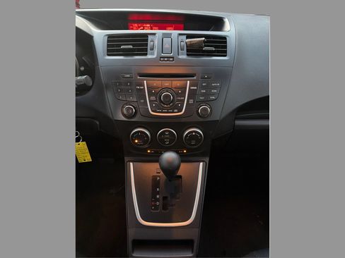 Used 2013 MAZDA MAZDA5 Sport FWD image 16