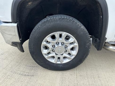 Used 2020 Chevrolet Silverado 2500 LTZ w/ LTZ Convenience Package image 27