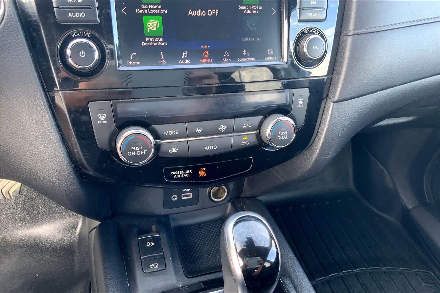 Used 2020 Nissan Rogue SV w/ Sun & Sound Touring Package AWD/4WD image 35
