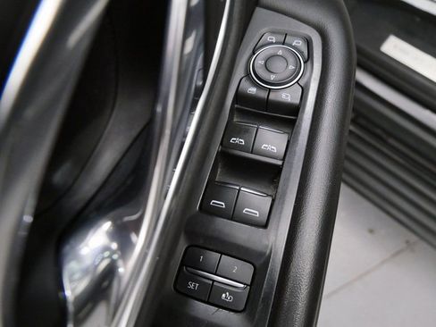 Used 2021 Chevrolet Suburban High Country w/ Premium Package image 15