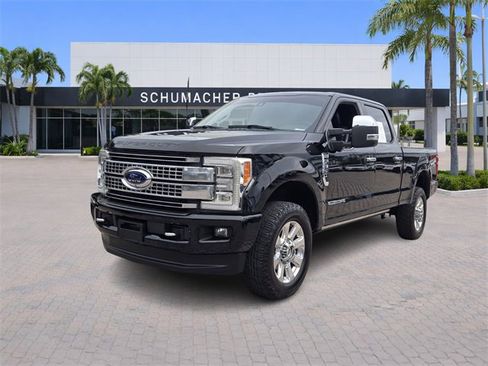Used 2017 Ford F350 Platinum w/ Platinum Ultimate Package image 3