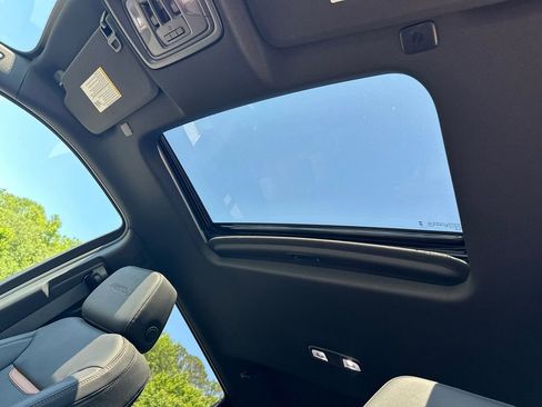 New 2026 GMC Sierra 1500 AT4 w/ AT4 Premium Package AWD/4WD image 33