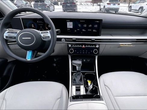 New 2026 Hyundai Tucson SEL image 5