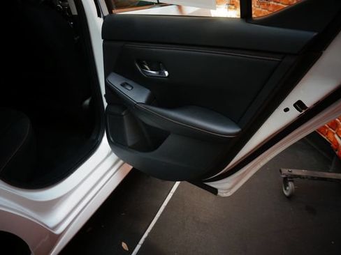 Certified 2023 Nissan Sentra SR w/ Midnight Edition Package FWD image 41