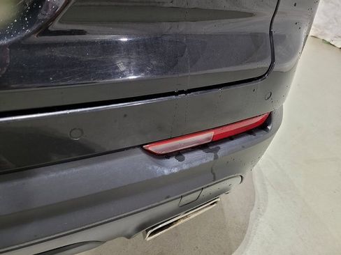 Used 2021 Cadillac XT4 Luxury w/ Driver Awareness Package image 10