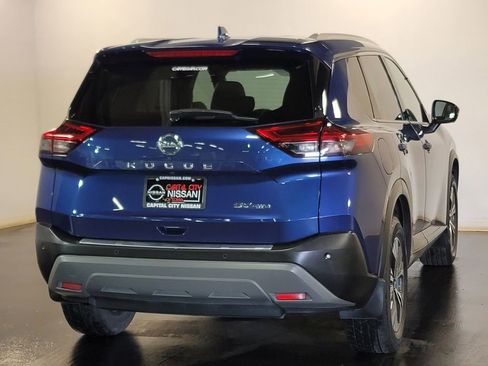 Used 2021 Nissan Rogue SV w/ Premium Package image 25