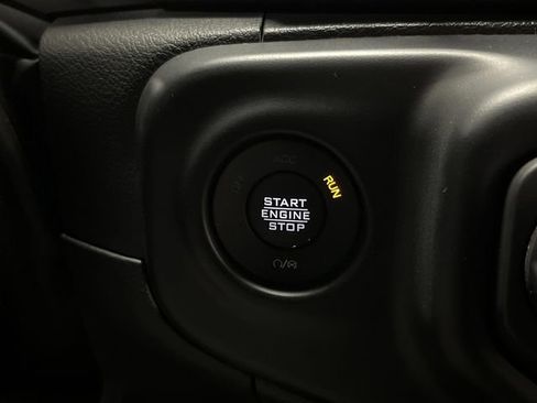 Used 2022 Jeep Gladiator Overland w/ Popular Equipment Package image 22