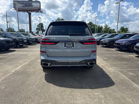 Used 2026 BMW X7 xDrive40i w/ M Sport Package AWD/4WD image 4
