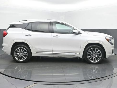 Used 2023 GMC Terrain Denali w/ LPO, Floor Liner Package AWD/4WD image 6