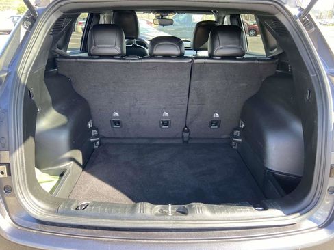 Used 2024 Jeep Compass Latitude image 13