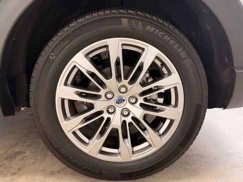 Used 2025 Ford Explorer Platinum AWD/4WD image 16